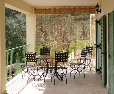 

   Bamboo walk-through curtain   
   from Onevillage.com
   

   Please click to next picture
 
