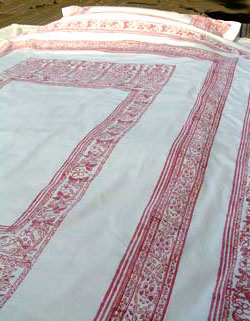 

   «Mosque» design, red   

