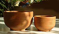 

   11396/7 Circles bowl
   Choice of 2 sizes   

   Click picture to
   move on to Arbor letter rack   

