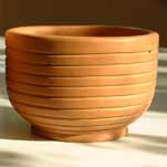 

   11396/7 Circles bowl
   Choice of 2 sizes   

   Click picture to
   move on to Arbor letter rack   

