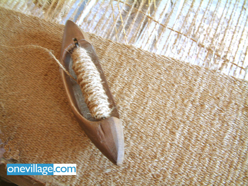 

   Coir weaver's shuttle
 
