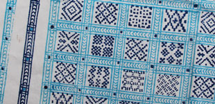 

   Quad design   
   cotton duvet cover   
   Blue
.
