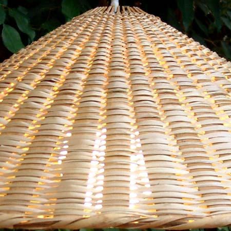 

   04224
   Mayon lampshade   
   (close-up)
 
